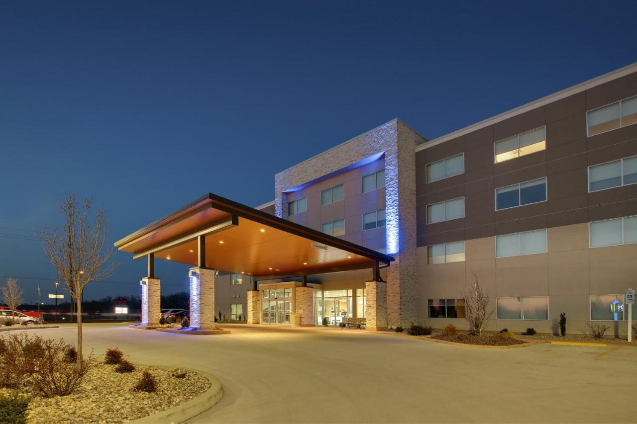 Holiday Inn Express & Suites - Mount Vernon By Ihg Bagian luar foto