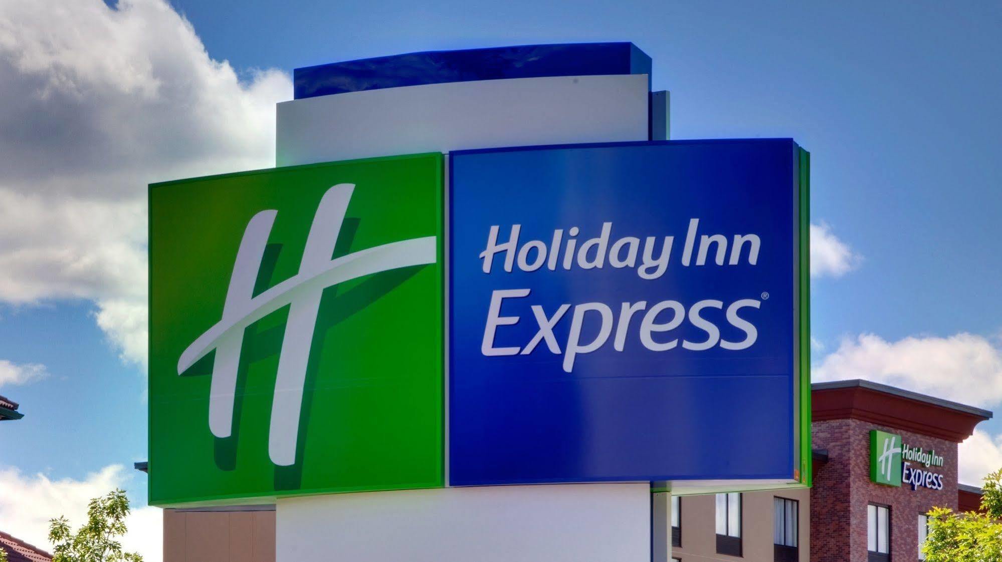 Holiday Inn Express & Suites - Mount Vernon By Ihg Bagian luar foto